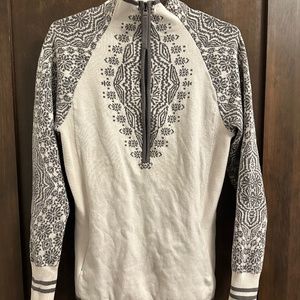 Athlete Sweater w/ front zipped pocket